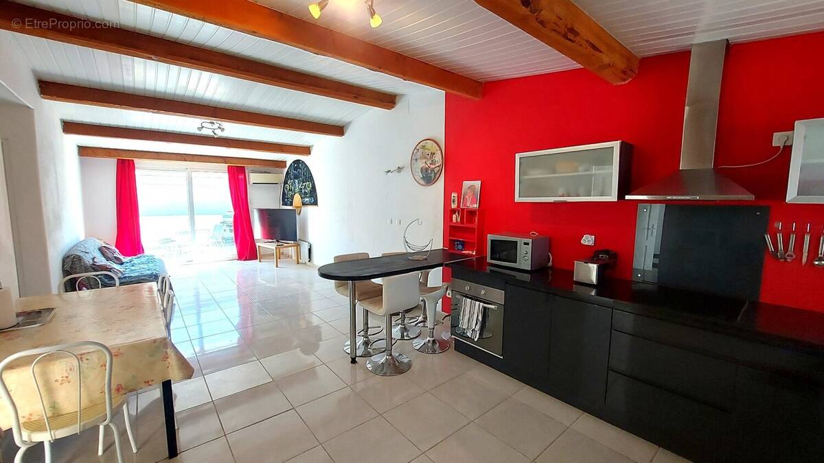 Maison à POMEROLS