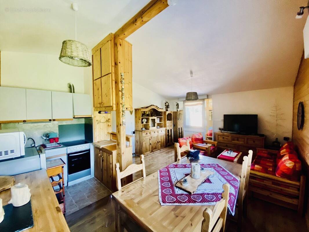 Appartement à FONT-ROMEU-ODEILLO-VIA