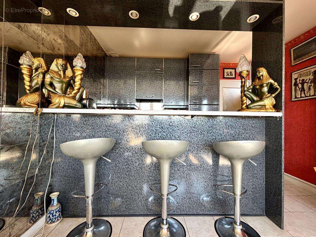 Appartement à MAISONS-ALFORT