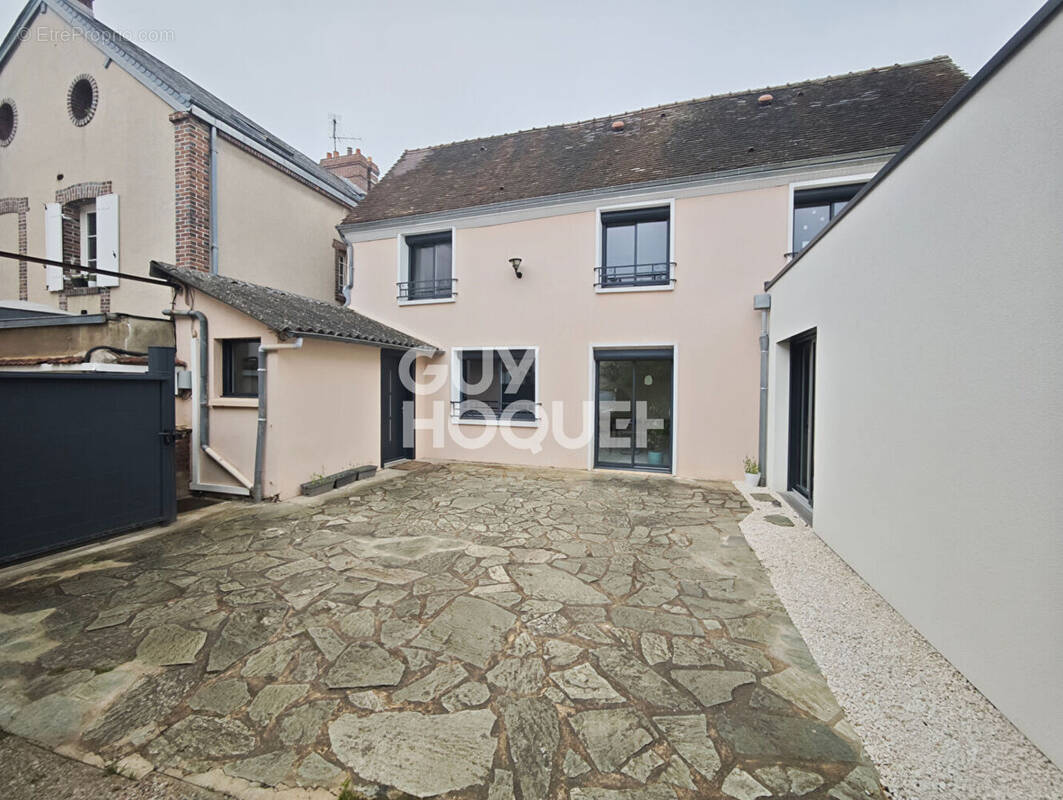 Maison à CHARTRES