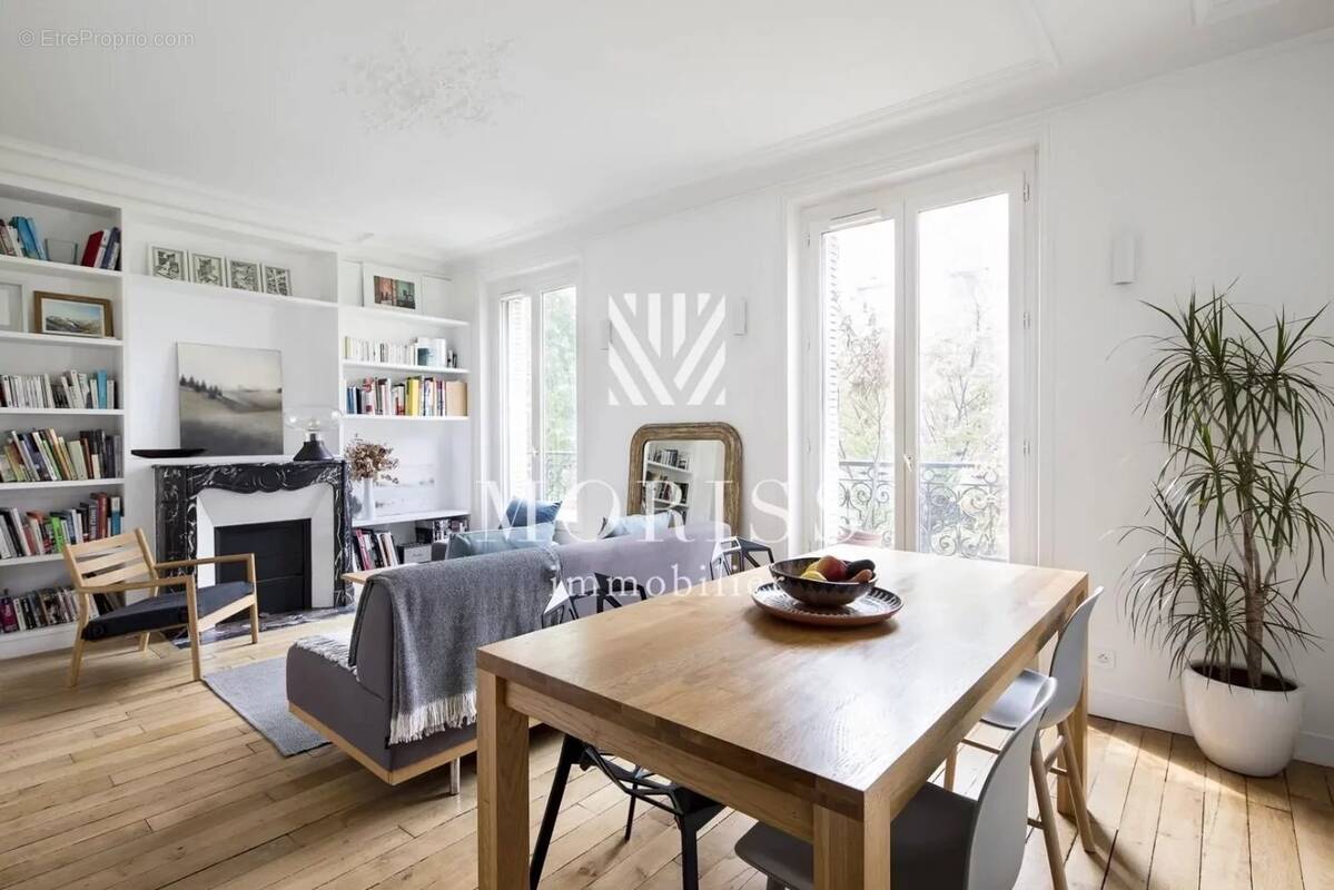 Appartement à PARIS-11E
