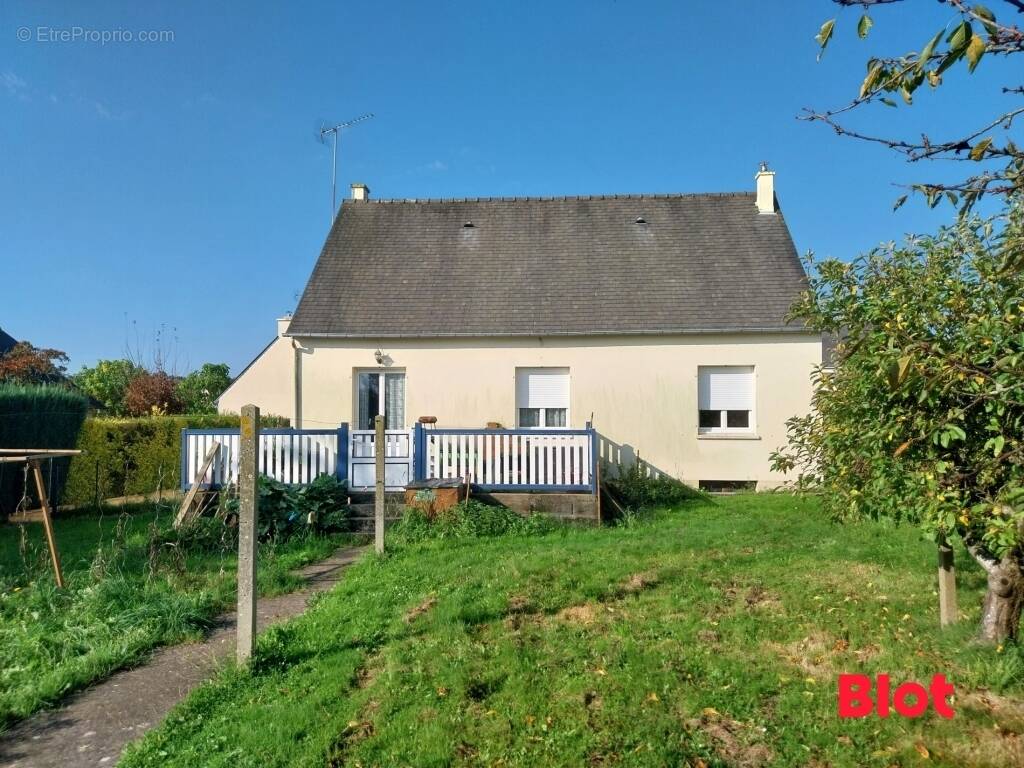 Maison à LE PERTRE