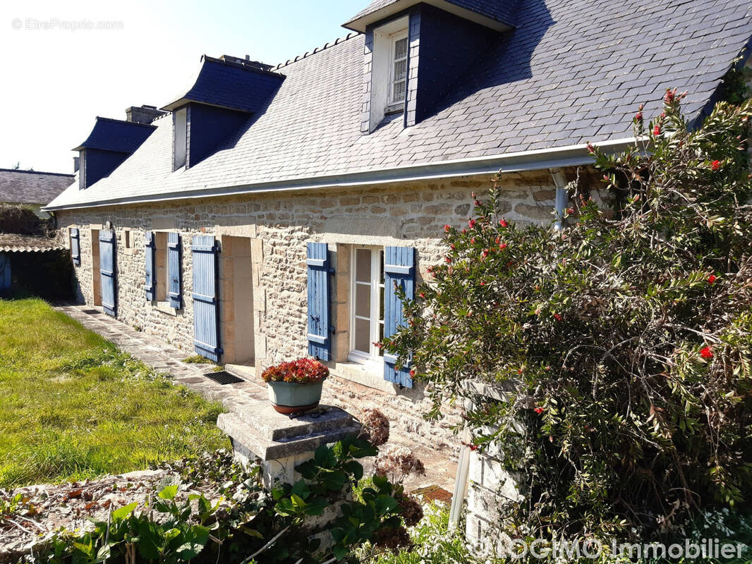 Maison à PLOZEVET