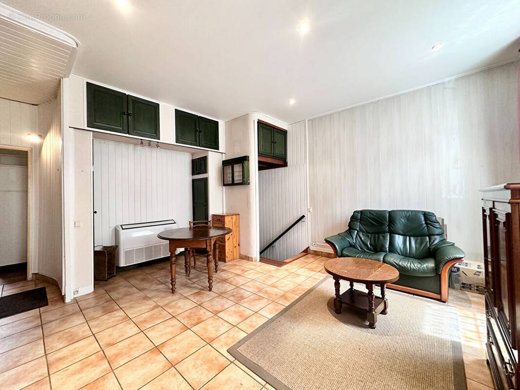 Appartement à MARSEILLE-5E