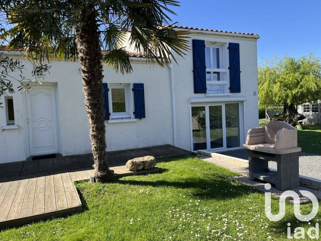 Photo 1 - Maison à SAINT-ROMAIN-DE-BENET