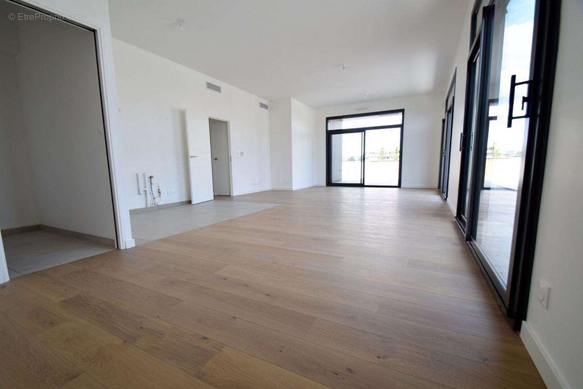 Appartement à TASSIN-LA-DEMI-LUNE