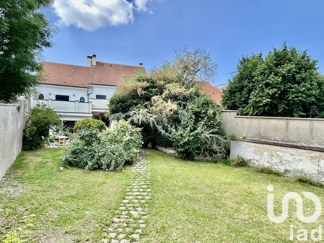 Photo 1 - Maison à GROSLAY