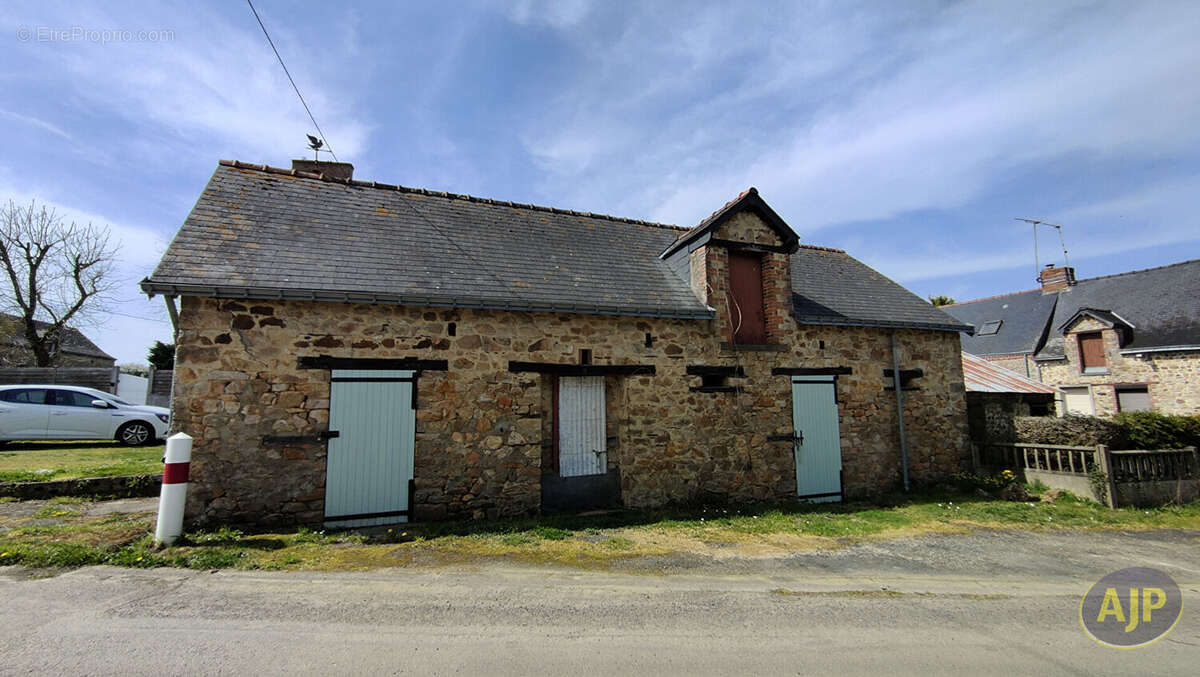Maison à SAINT-AUBIN-DES-CHATEAUX