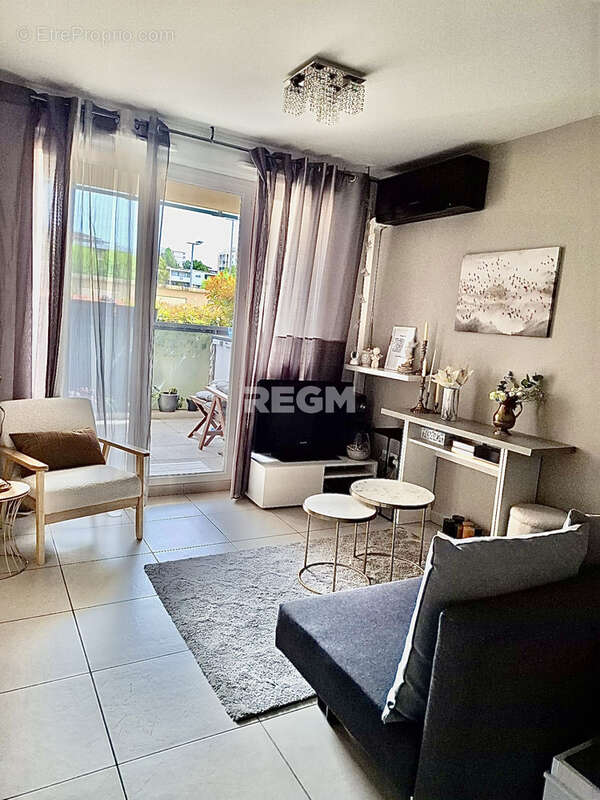 Appartement à MARSEILLE-12E