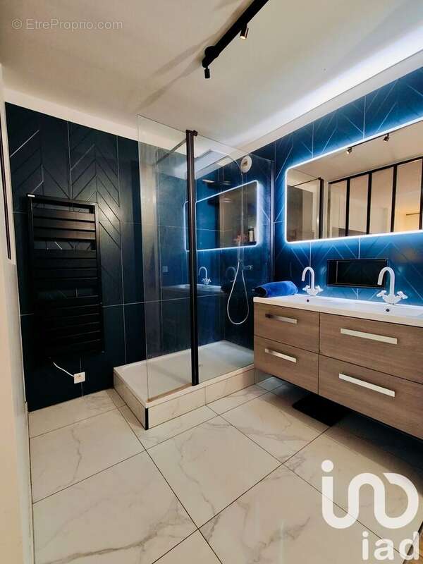 Photo 4 - Appartement à COURBEVOIE