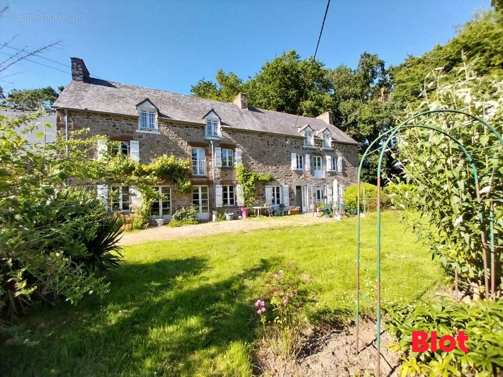 Maison à PLEUDIHEN-SUR-RANCE