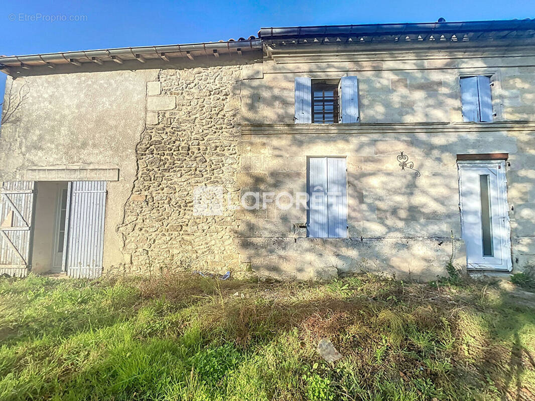 Maison à CEZAC