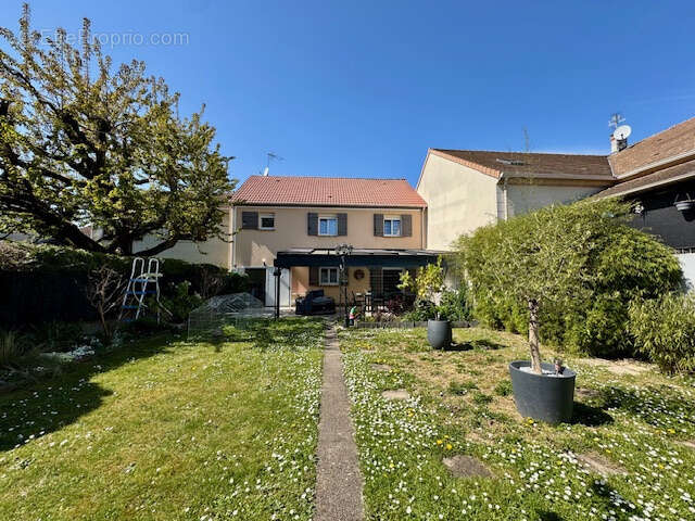 Maison à MORANGIS