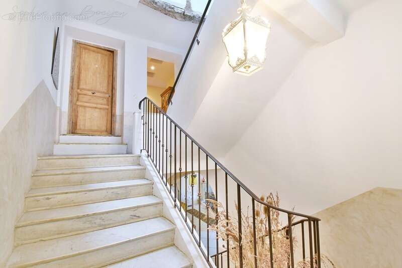 Maison à LOURMARIN