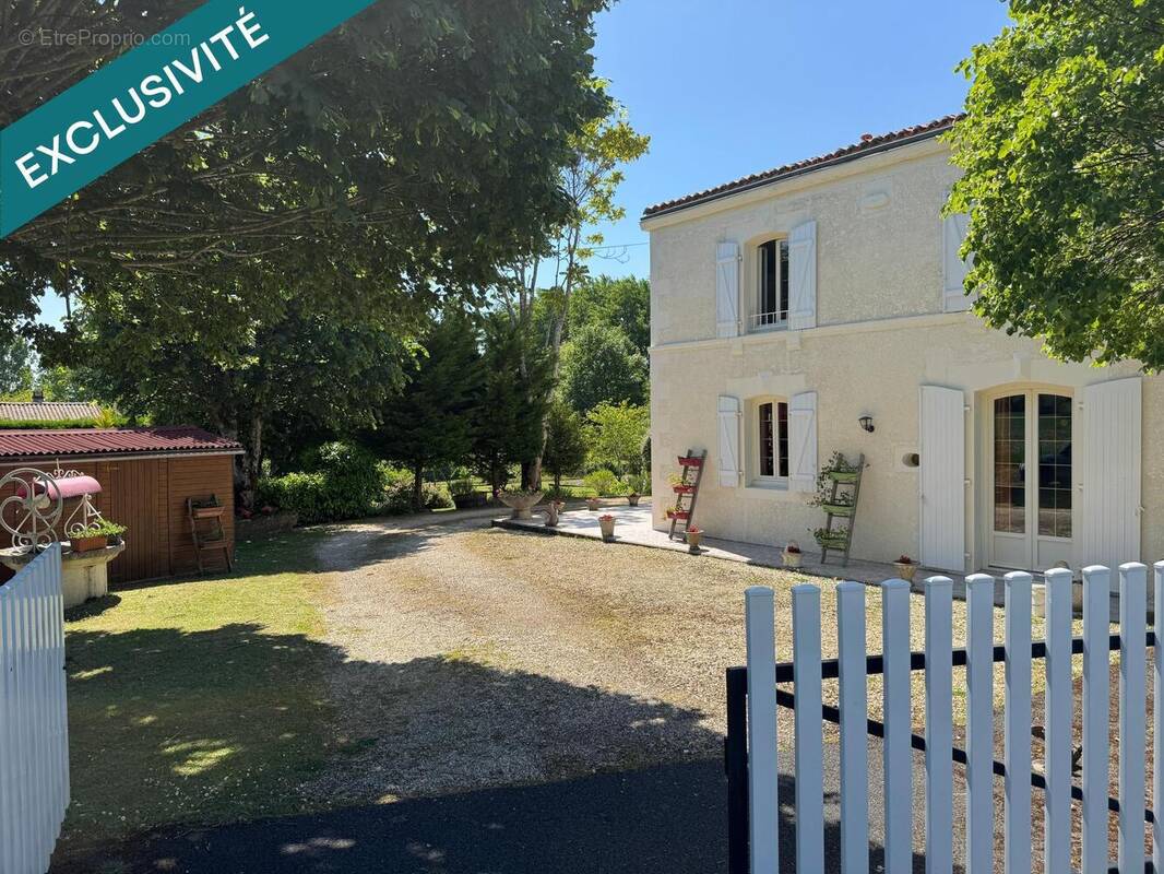 Photo 1 - Maison à MONTBRON