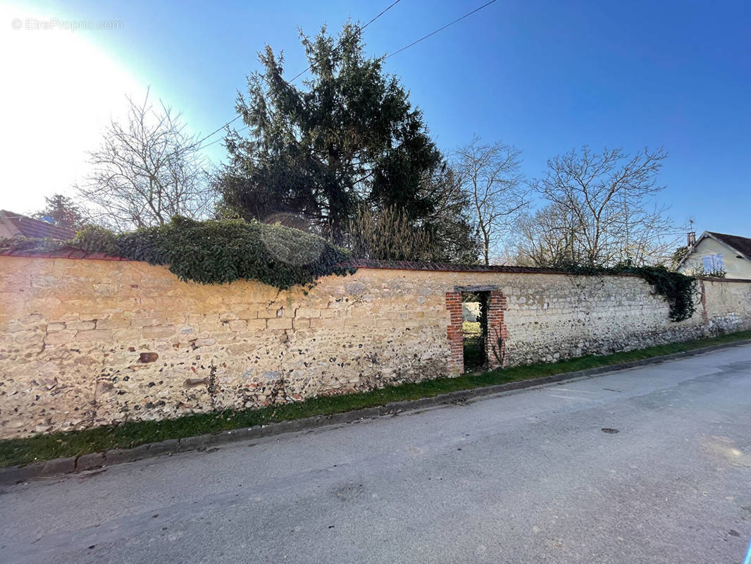 Terrain à CHAUMONT-EN-VEXIN
