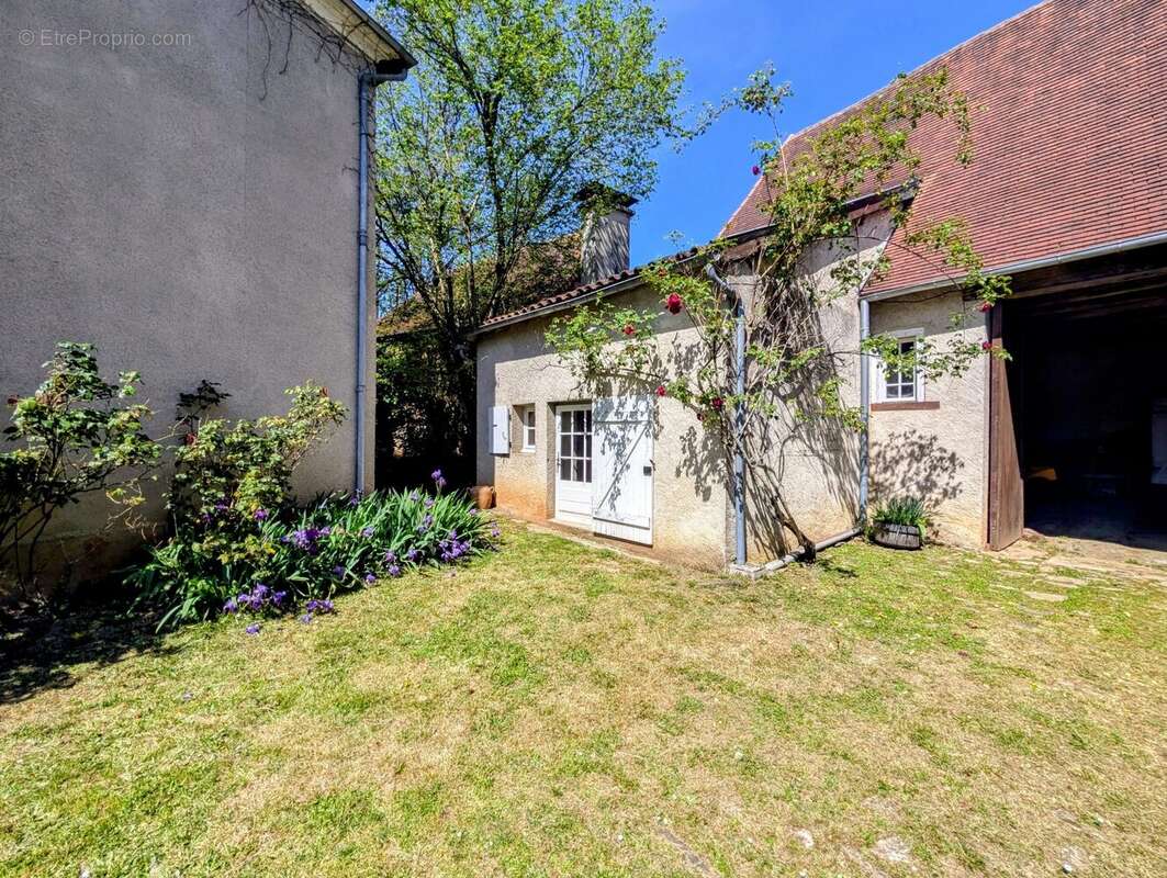 Maison à EXCIDEUIL