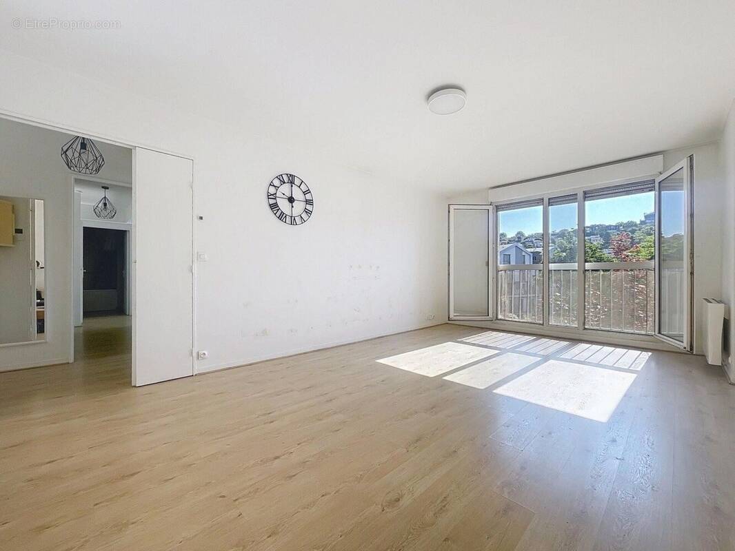 Photo 1 - Appartement à CACHAN