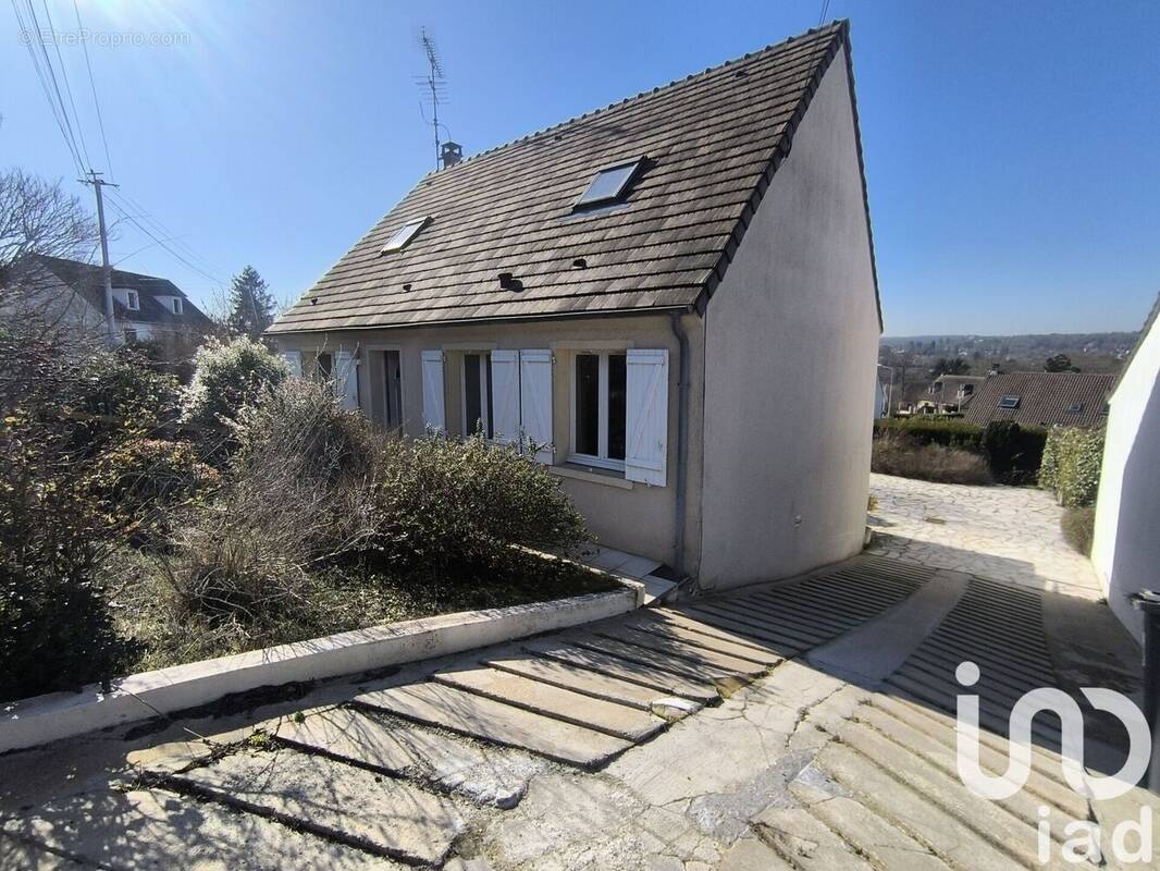 Photo 1 - Maison à CHAUMONTEL