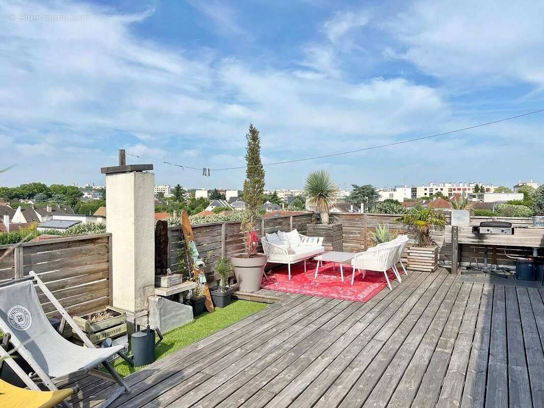 Appartement à SAINT-MAUR-DES-FOSSES