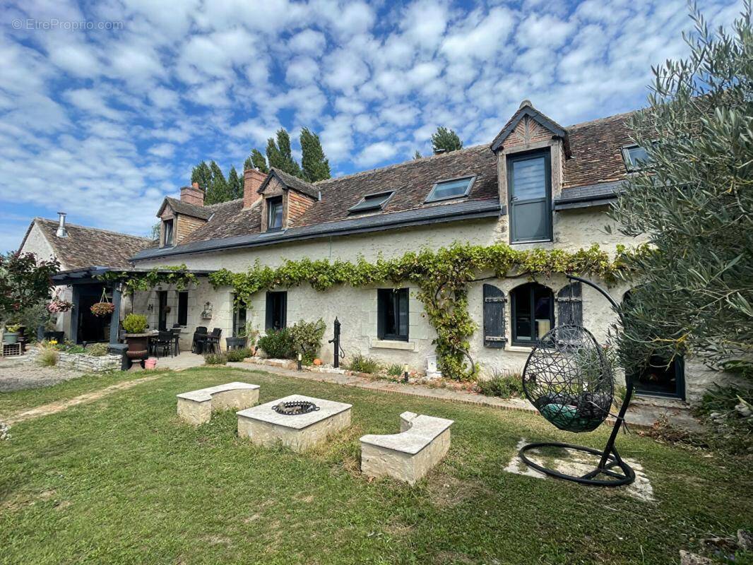 Maison à HOMMES