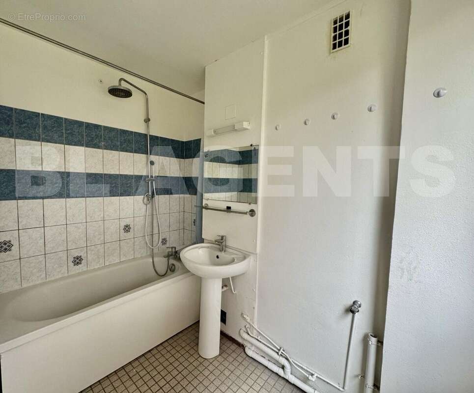 4 - Appartement à MAURECOURT