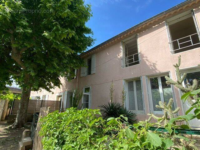 Appartement à SERNHAC