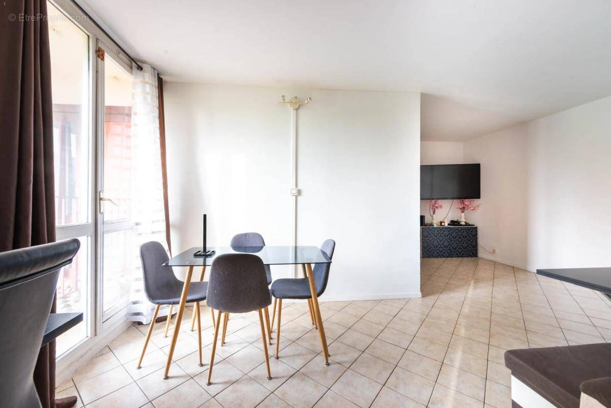Appartement à VILLIERS-LE-BEL