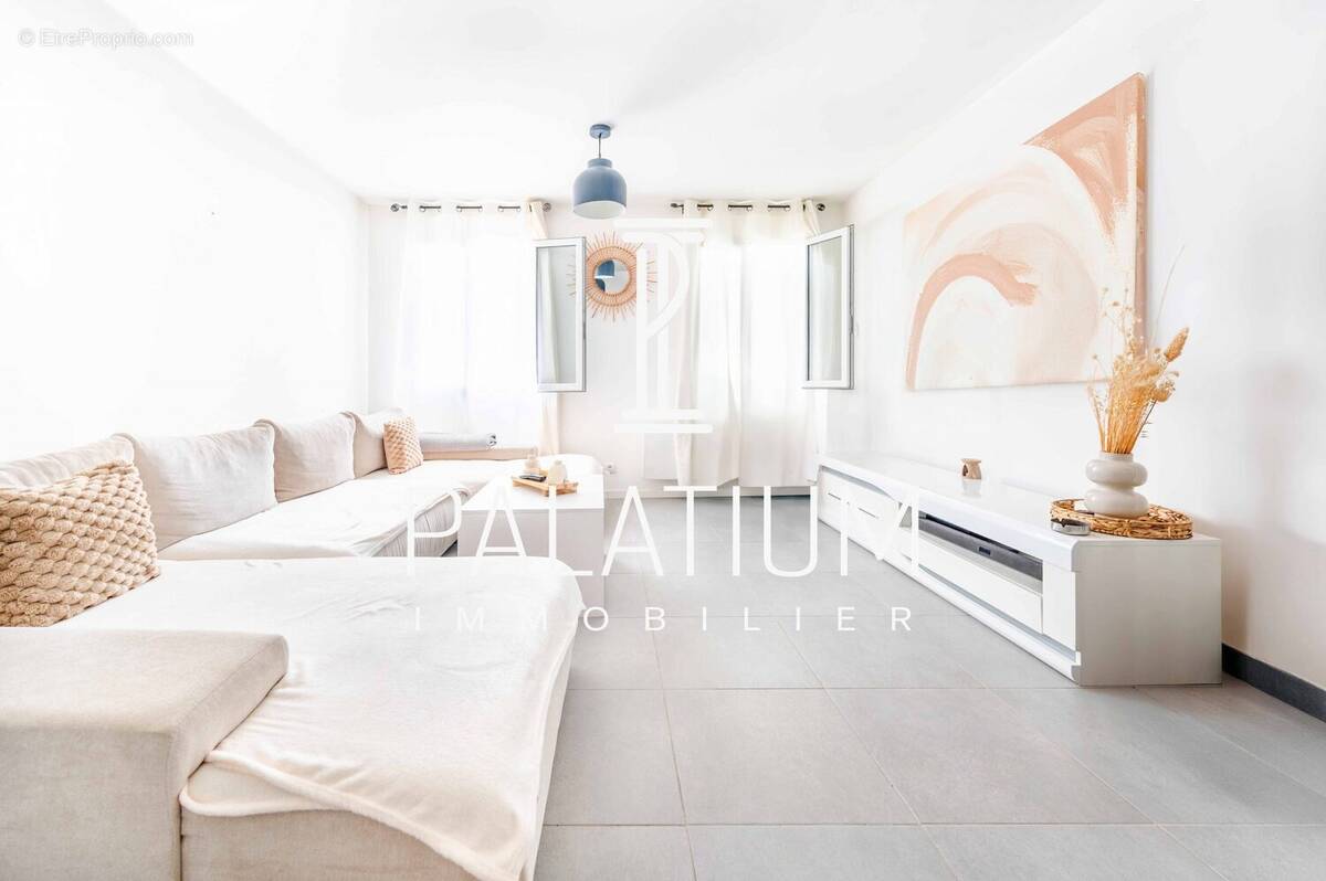 Appartement à GREOUX-LES-BAINS