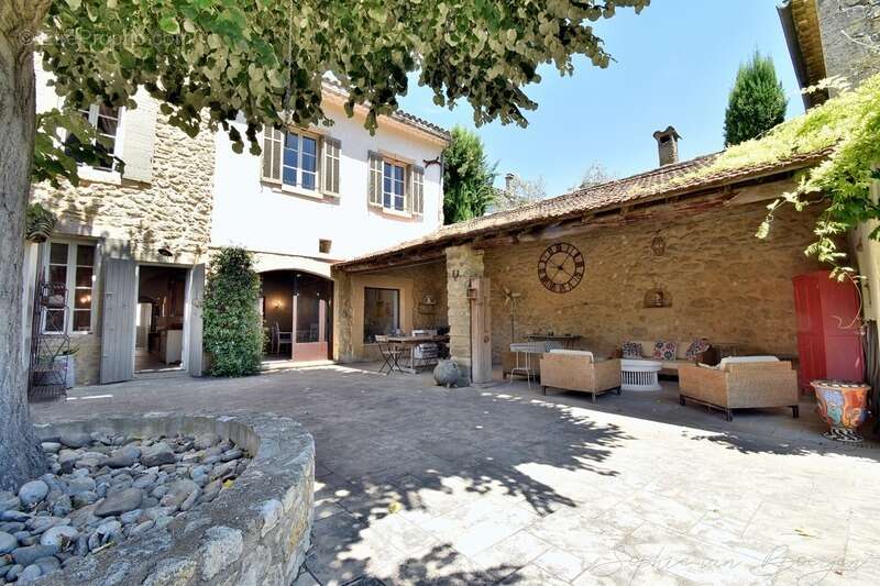 Maison à LOURMARIN