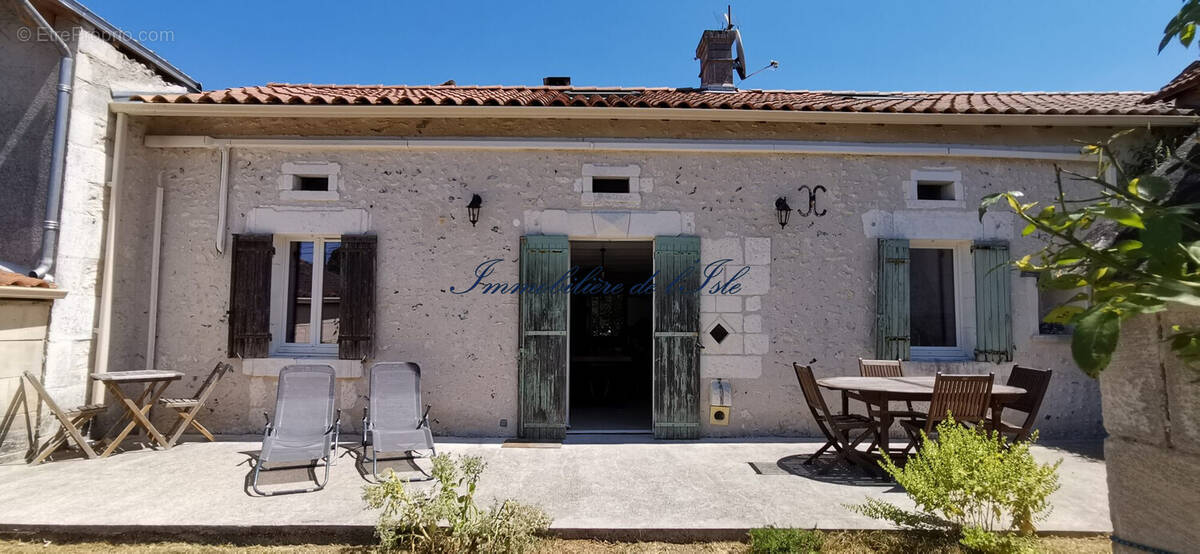 Maison à TOCANE-SAINT-APRE