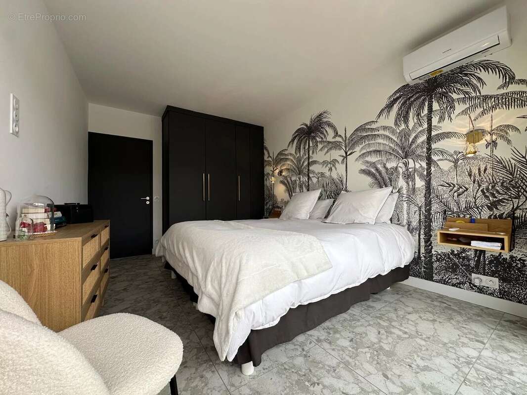 Appartement à MANDELIEU-LA-NAPOULE