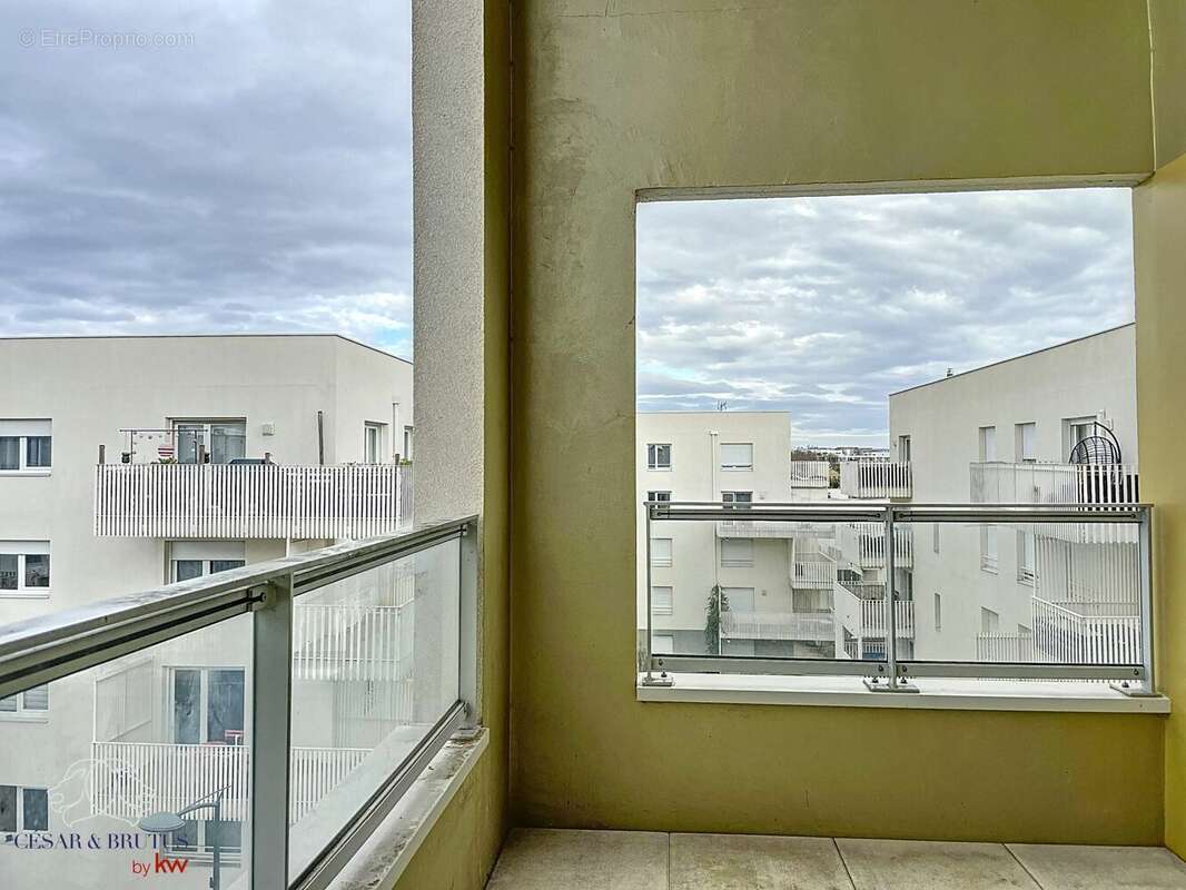 Appartement à VAULX-EN-VELIN