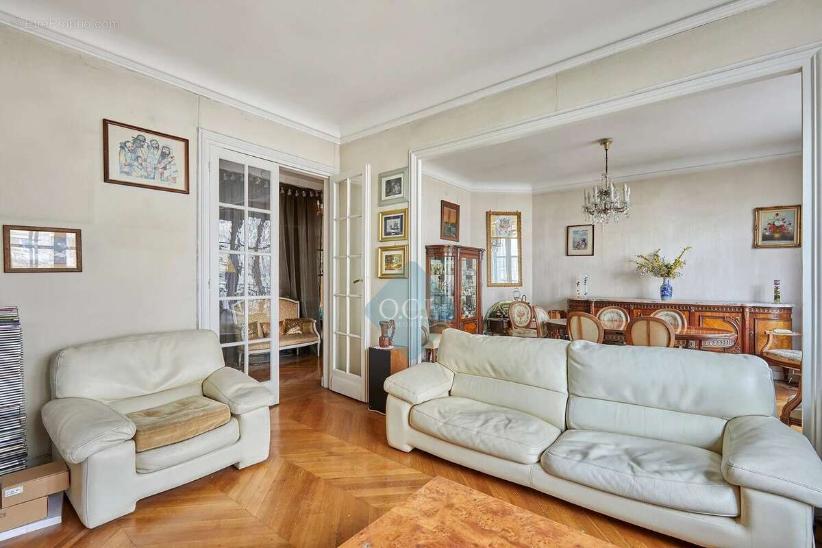 Appartement à PARIS-11E