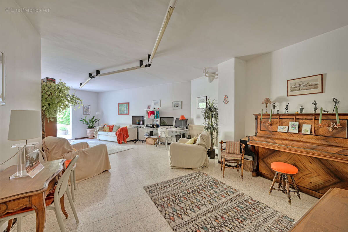 Maison à NIMES