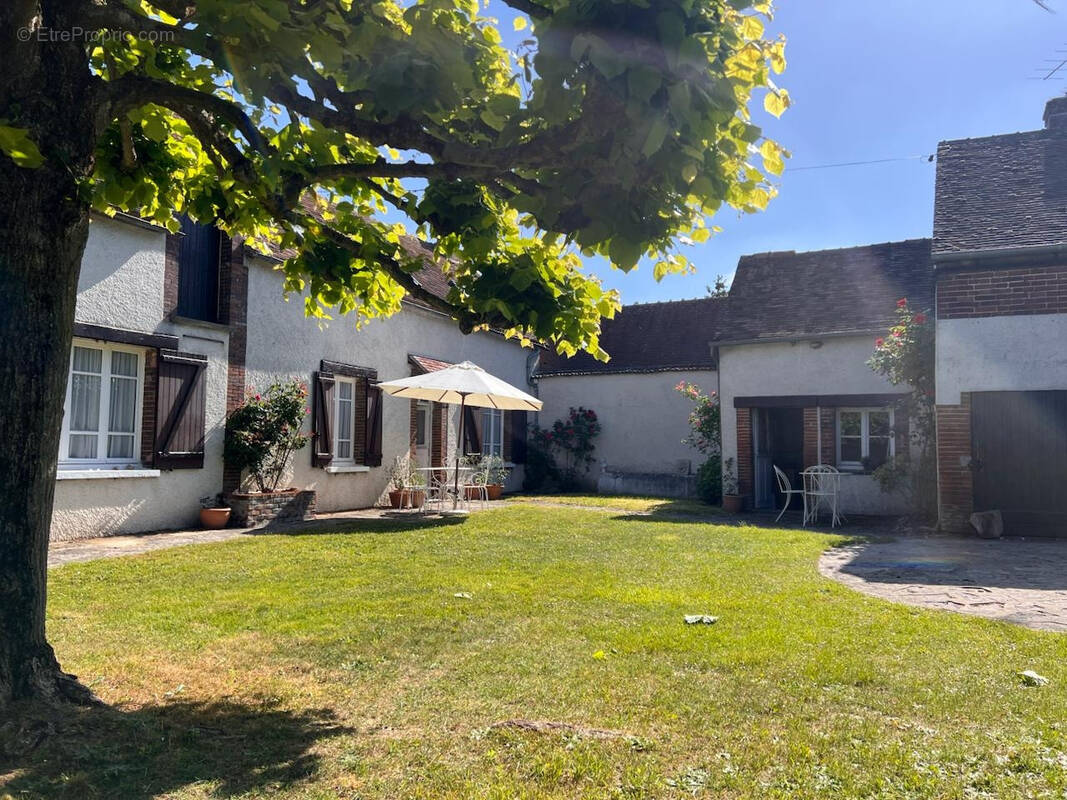 Maison à ABONDANT