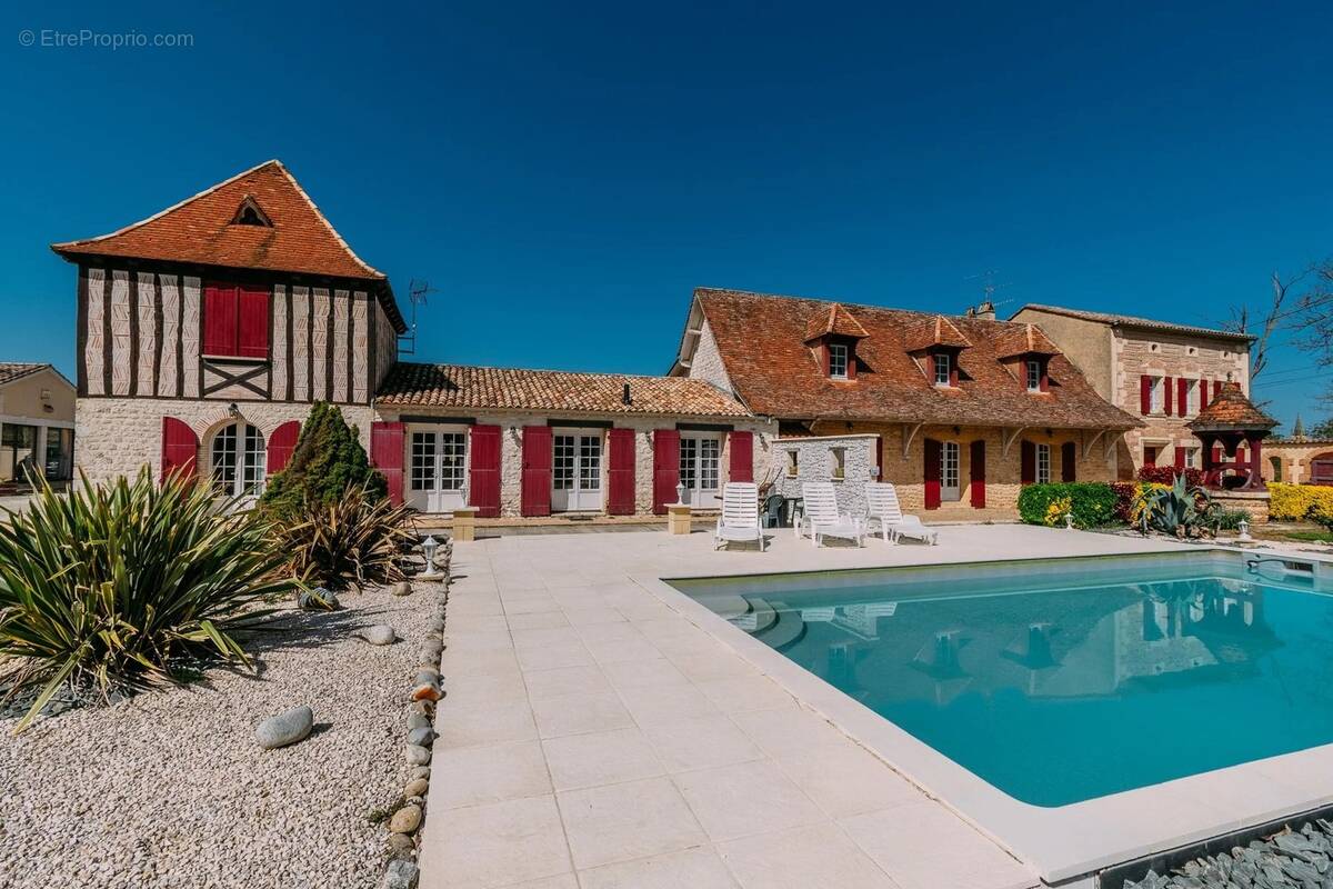 Maison à GARDONNE