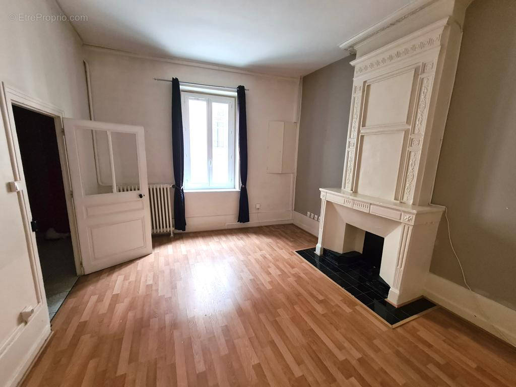 Maison à TERNAY