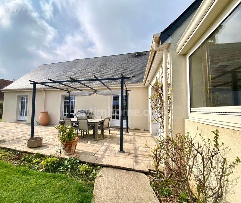 Maison à PONT-L&#039;EVEQUE