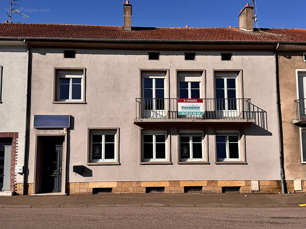 Maison à BOUZONVILLE