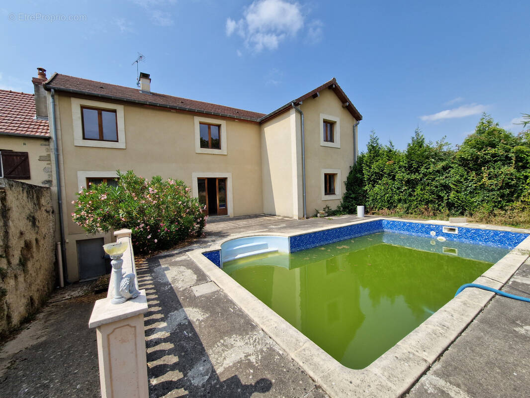 Maison à AUTUN