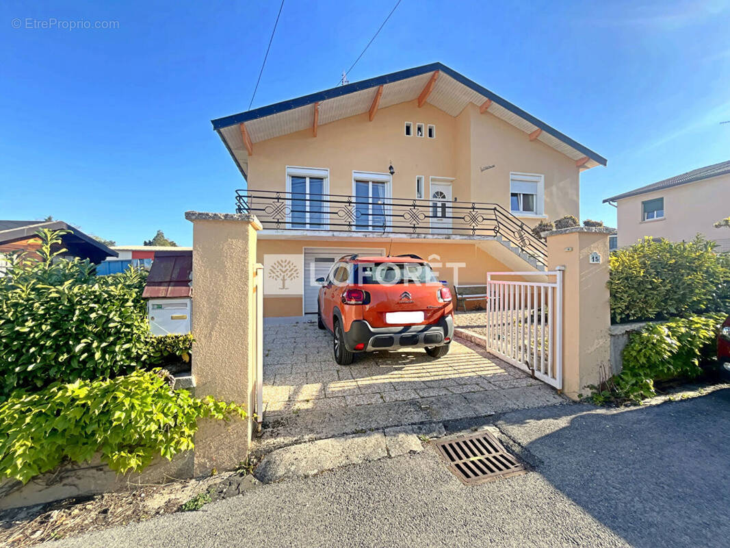 Maison à SAINT-AMOUR