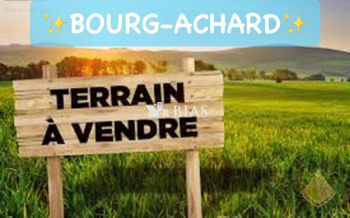 Terrain à BOURG-ACHARD