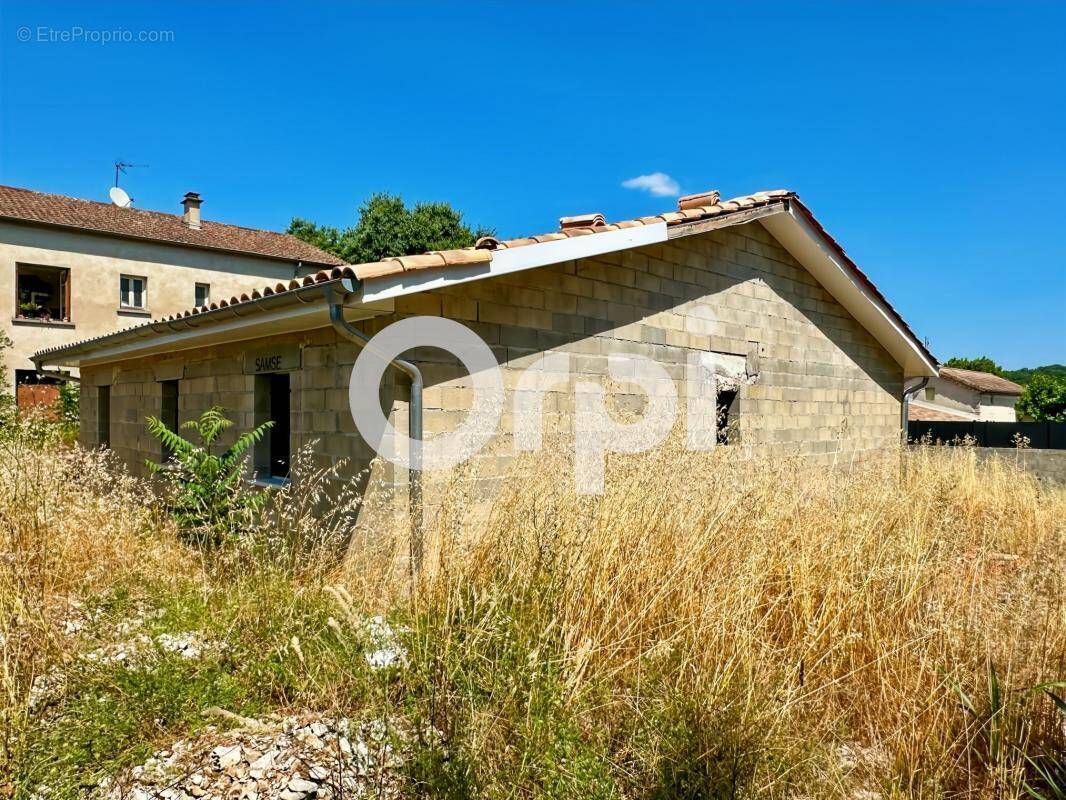 Maison à RUOMS