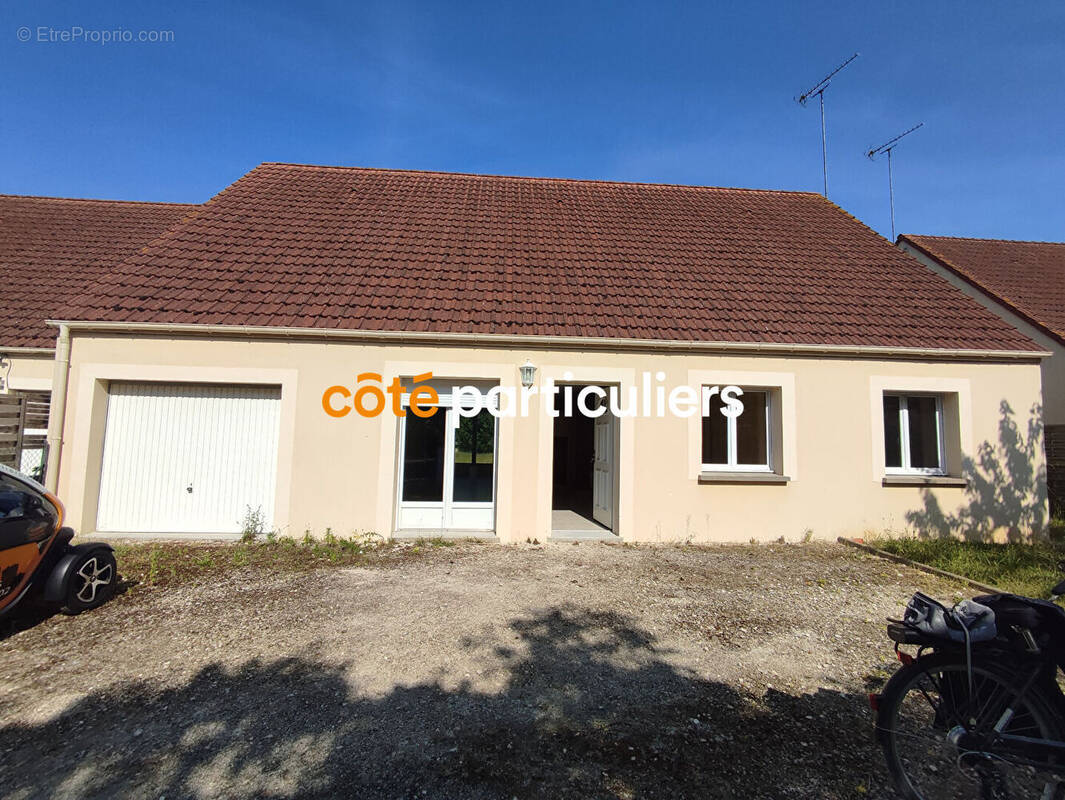 Maison à VILLEMANDEUR