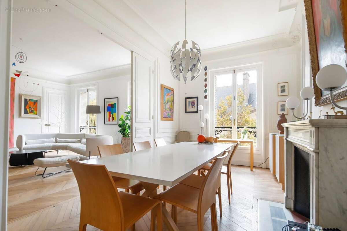 Appartement à PARIS-6E