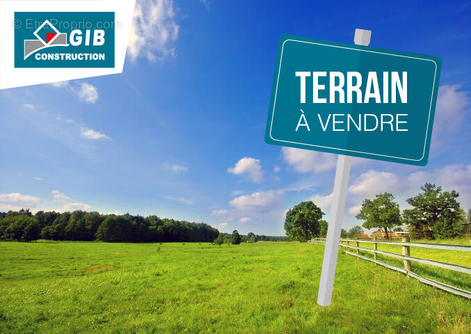Terrain à MEURSAC