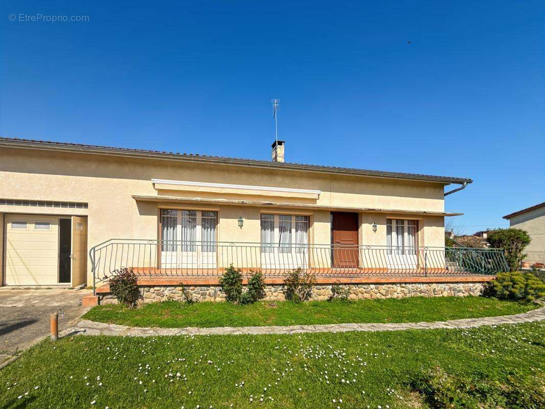 Maison à ROQUETTES