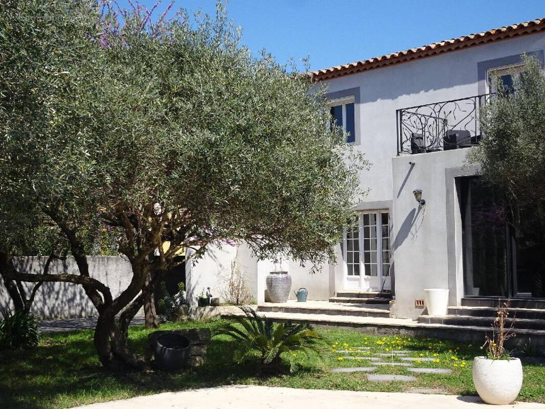 Maison à VILLETELLE