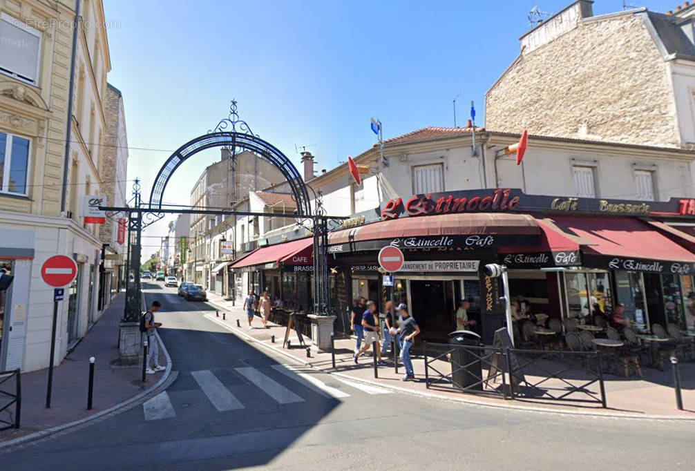 Commerce à SAINT-MAUR-DES-FOSSES